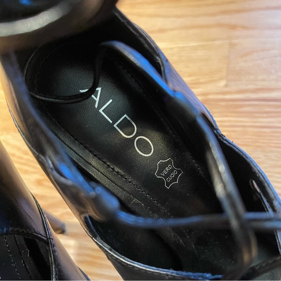 Aldo leather lace up gothic heels - Picture 3 of 9